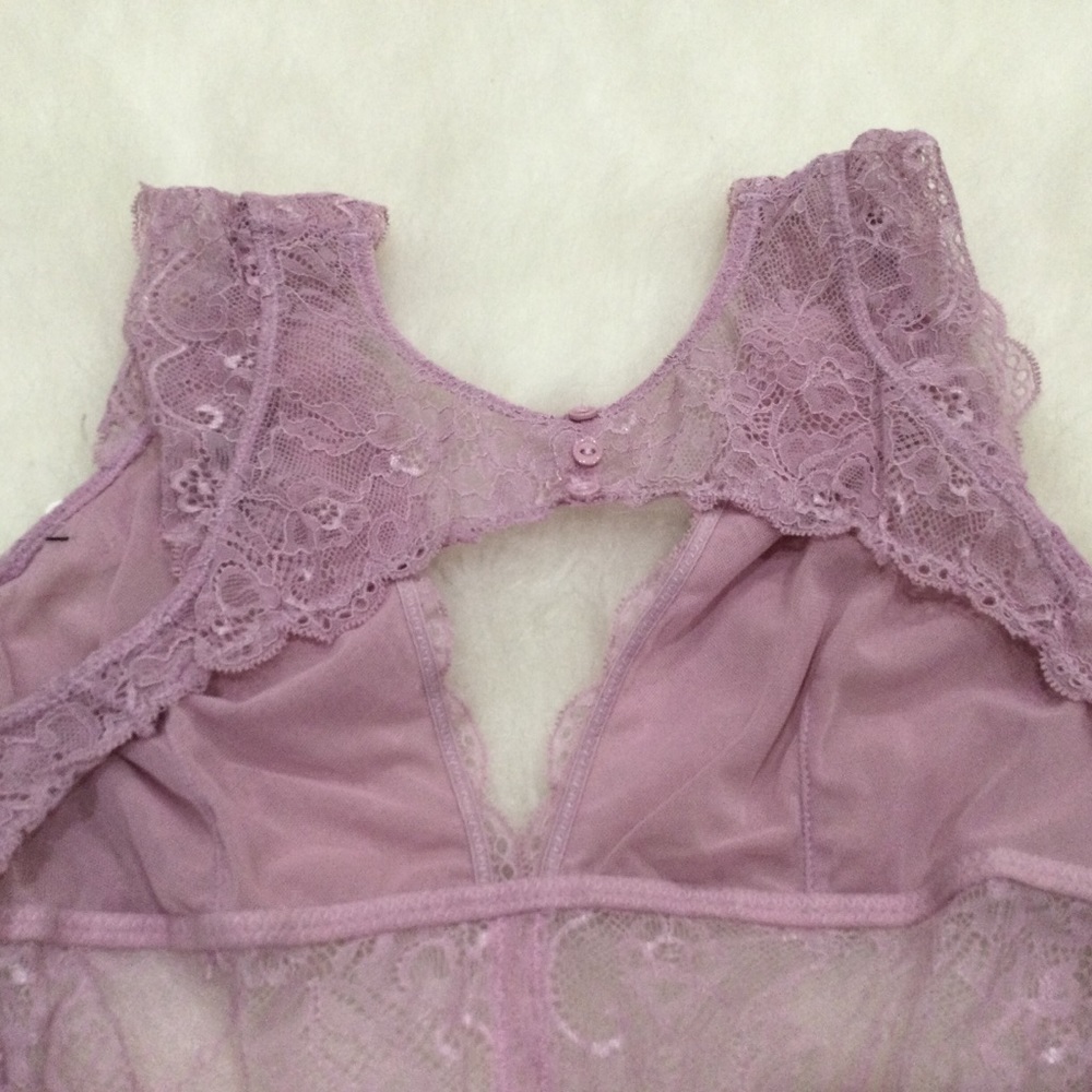💝LOVE SALE💝SAM EDELMAN LACE CAPSLEEVE BODYSUIT - Picture 3 of 16